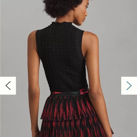 Hutch by Anthropologie tiered mini skirt. Layers of tulle. Elastic waist. Large - Picture 3 of 14